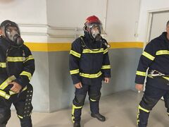 Servanti pompieri, Agenti securitate cu calificare